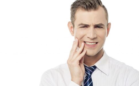 泉州专业男科医院-小便时有刺痛感是怎么回事(图1) 小便时有刺痛感是怎么回事 男人小便刺痛的原因是什么 男人怎么远离尿道炎